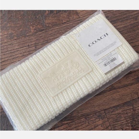 Coach White Knit Headband | NWT Winter Accessory - Picture 2 of 4